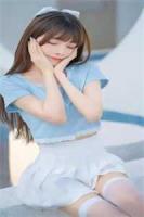 妻子要和男大假戏真做，我离婚后她破产了